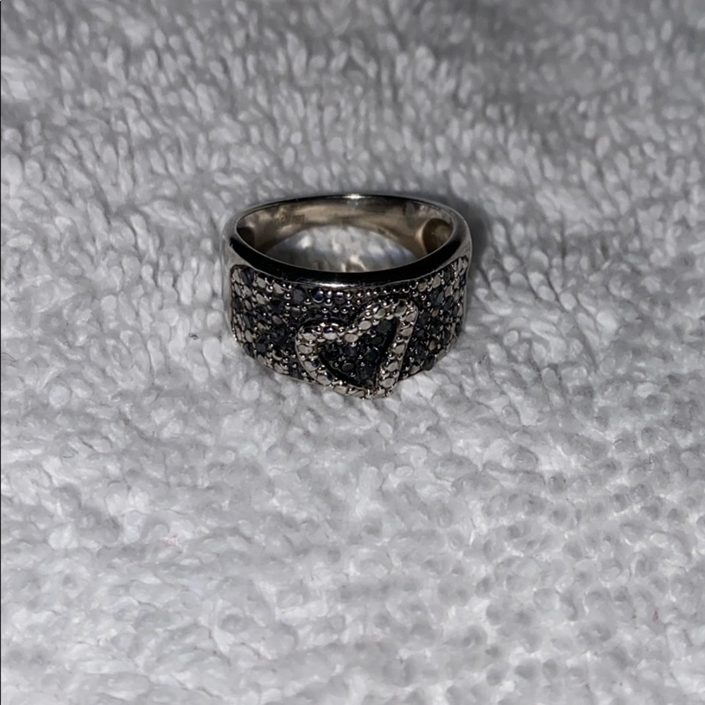 Ladies sterling silver 925 stamped size 6 ring